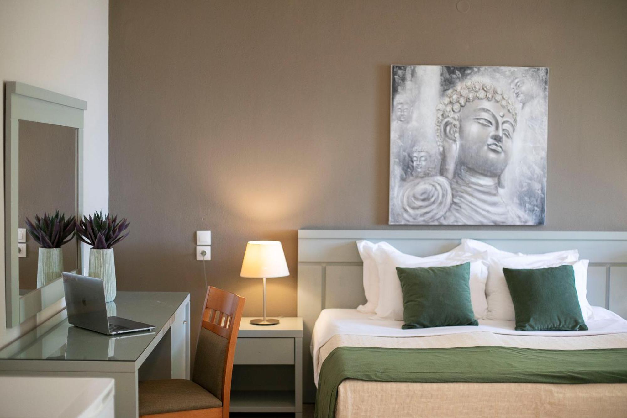 Irida Aegean View, Philian Hotels And Resorts เมกาลีอัมโมส ห้อง รูปภาพ